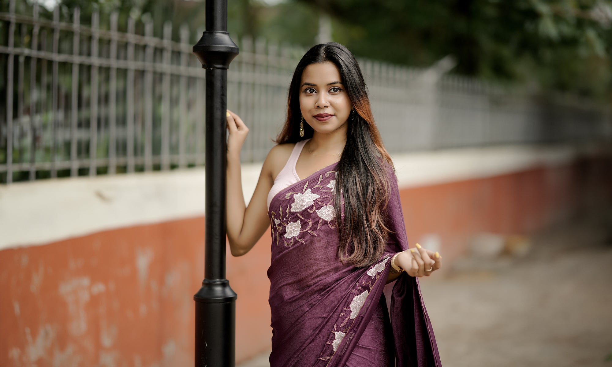 Beautiful Indian young girl in Traditional Saree posing outdoors 5045473  Stock Photo at Vecteezy